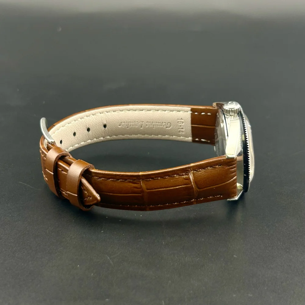 Omega Seamaster 120 Divers 1960's Stainless Steel 31 mm Leather